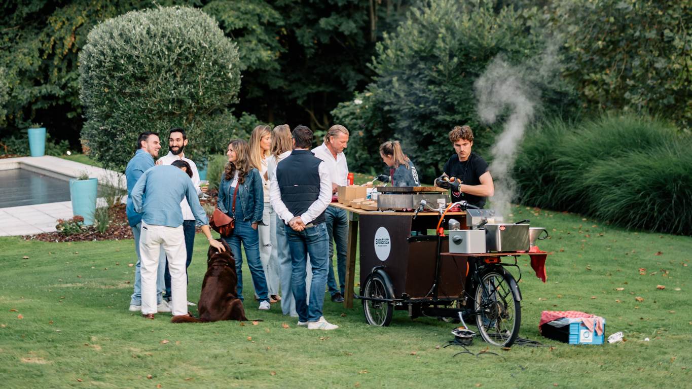 Un événement privé en jardin avec la cuisine à vélo SMASHED